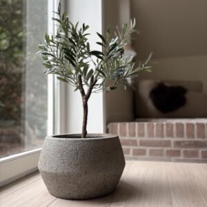 Causeway Bay | grote pot | Crea low hexa I Greige